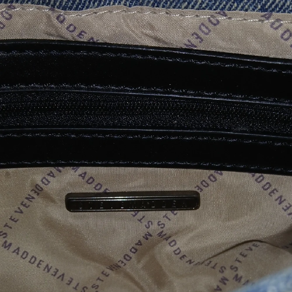 Steve Madden Washed Blue Denim Borla Crossbody - Picture 6 of 16